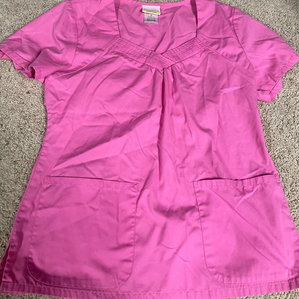 Scrub top